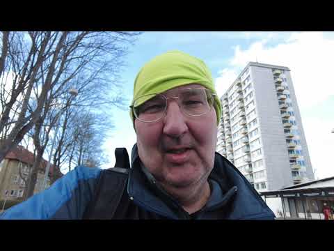 MongoTV_8697 - MIN GÅTUR - Del 4 - Cykler Til IRMA og Sælger Tomme Flasker og Køber Pose Saltlakrids