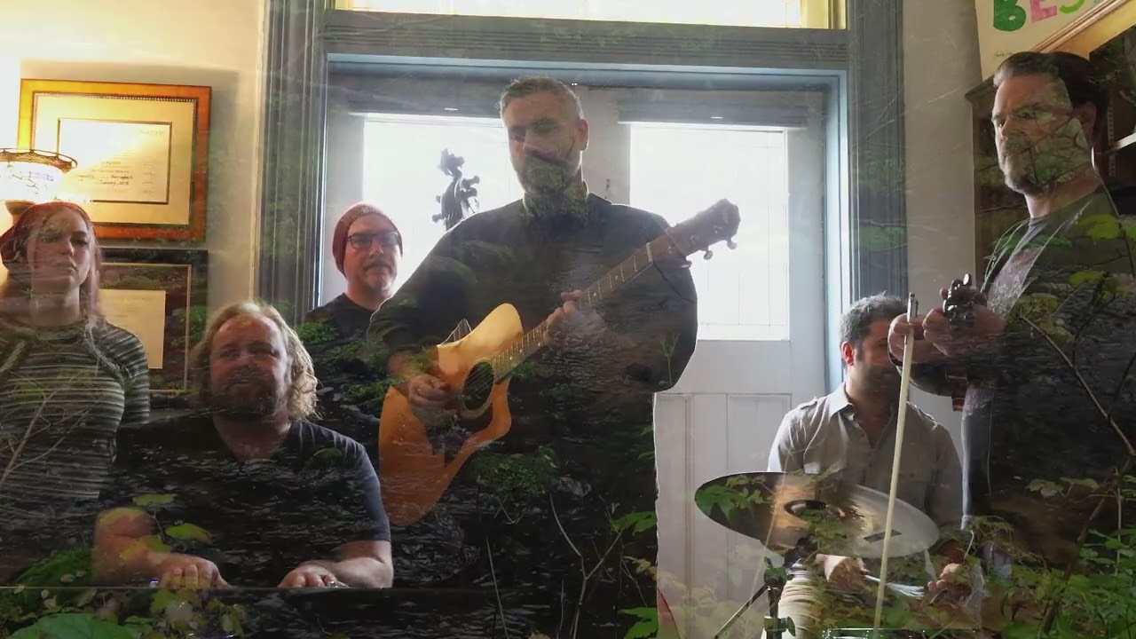 Promotional video thumbnail 2 for Landlocked Sailor