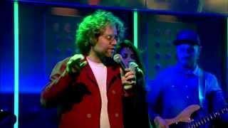 Benny Sings - The Beach House (Live at DWDD, 27-11-2015)