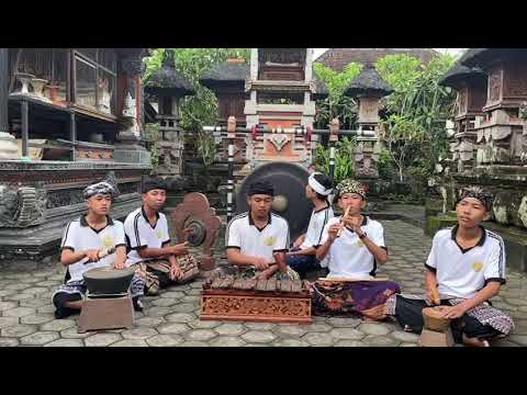 "GOAK MALING"  MENCIPTAKAN MUSIK SEDERHANA SMA 1 UBUD 