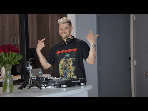 I DJ while my girl does her makeup | Live DJ Mix | 15grams | TECH HOUSE #2