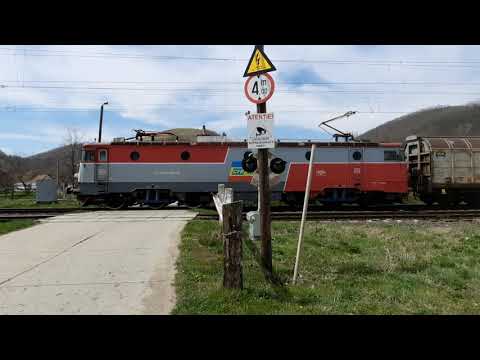 060 EA 525 / 40 525-9 CFR MARFĂ la roata unui marfar la intrare în Subcetate, cu super mecanic