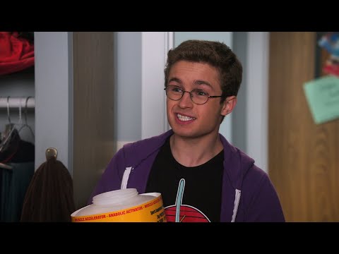 Adam Gets an Idea For How to Get Pops Back His Energy - The Goldbergs