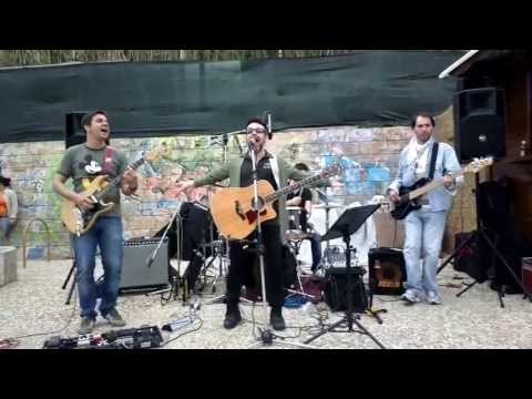 Is This Love? - COLOURS & Riccardo SIMONCELLI - BOB MARLEY cover Live