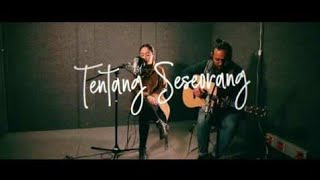 Download lagu #Cover Anda - Tentang Seseorang (Cover) by The Macarons Project mp3