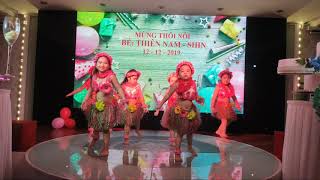 ||Màn trình diễn mở đầu của buổi tiệc thôi nôi Shinnosuke||