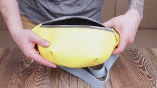 Патриотическая кожаная сумка-бананка комби двух цветов Сердце Grande Pelle 16760 желто-голубая