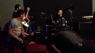 preview picture of video 'LA FURY - Magnitudo - Live @ Km0 Tortona (AL) 19/10/2013'