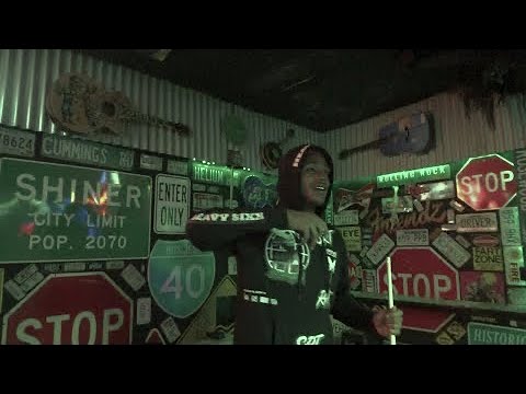 Heavy Sixx - Trenches (Official Music Video)