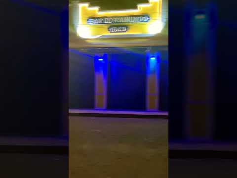 MOEDA NOTURNA EM CLIMA DE NATAL.