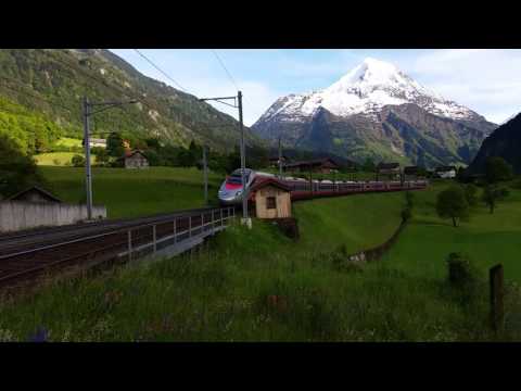 Trenitalia ETR 610 mit Pfiff in Erstfeld