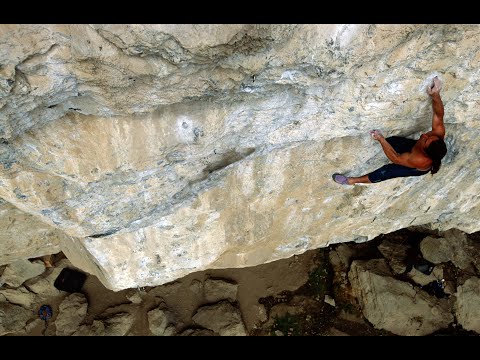 Free Solo 8b+