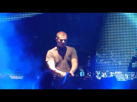 Afrojack 2 - Zoukout, Sentosa Beach, Singapore 2010