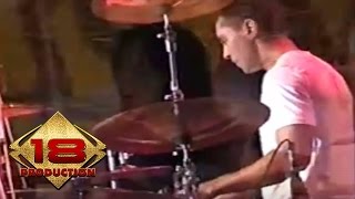 Element - Cinta Sejati (Live Konser Palu 8 Juli 2006)