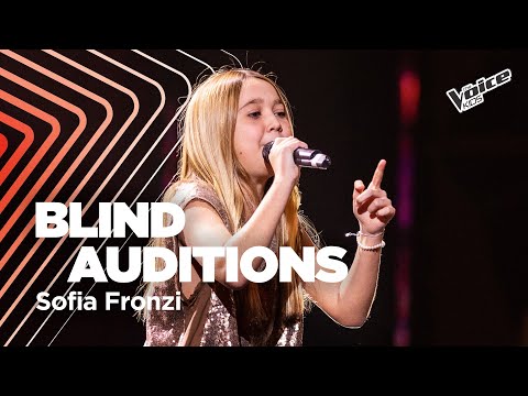 Sofia canta “Giovani Wannabe” | The Voice Kids Italy | Blind Auditions