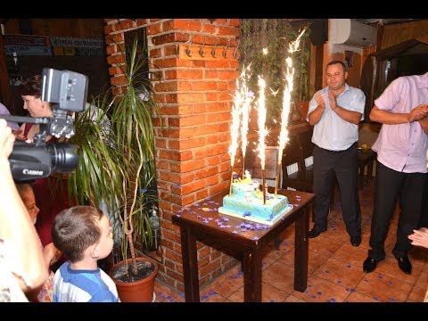 23 Dj botez (PRIMIREA TORTULUI BOTEZ) cameraman fotograf - 0751132073 - DjFotoFilm