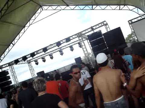 @Thally 19/03/11 - Gustavo Assis HD