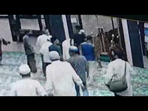 Imam Masjid Alfalah Pekanbaru Diserang OTK, Pisau Pelaku Langsung Bengkok Usai Menikam