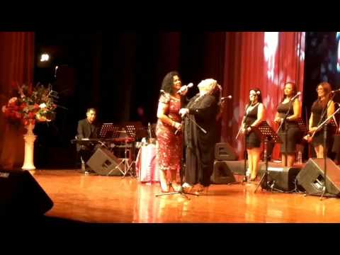 Eva Ayllón y Lucía de la Cruz. Contigo Perú