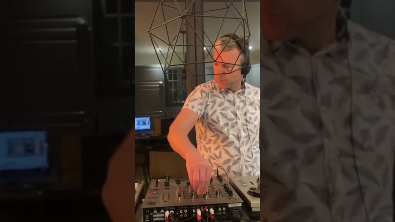 Oldskool hardcore mix back to 92