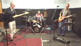 Redwing - Cloak &amp; Dagger (version a)