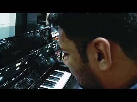 YAMAHA CLP 735R Clavinova Digital Piano