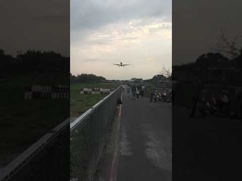 Rua Binjiang, pista 180