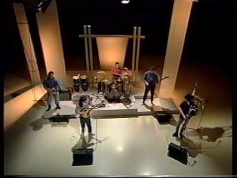 Gordon Duncan in the "Dougie MacLean Band"