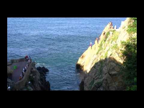 Acapulco, Mexico cliff divers