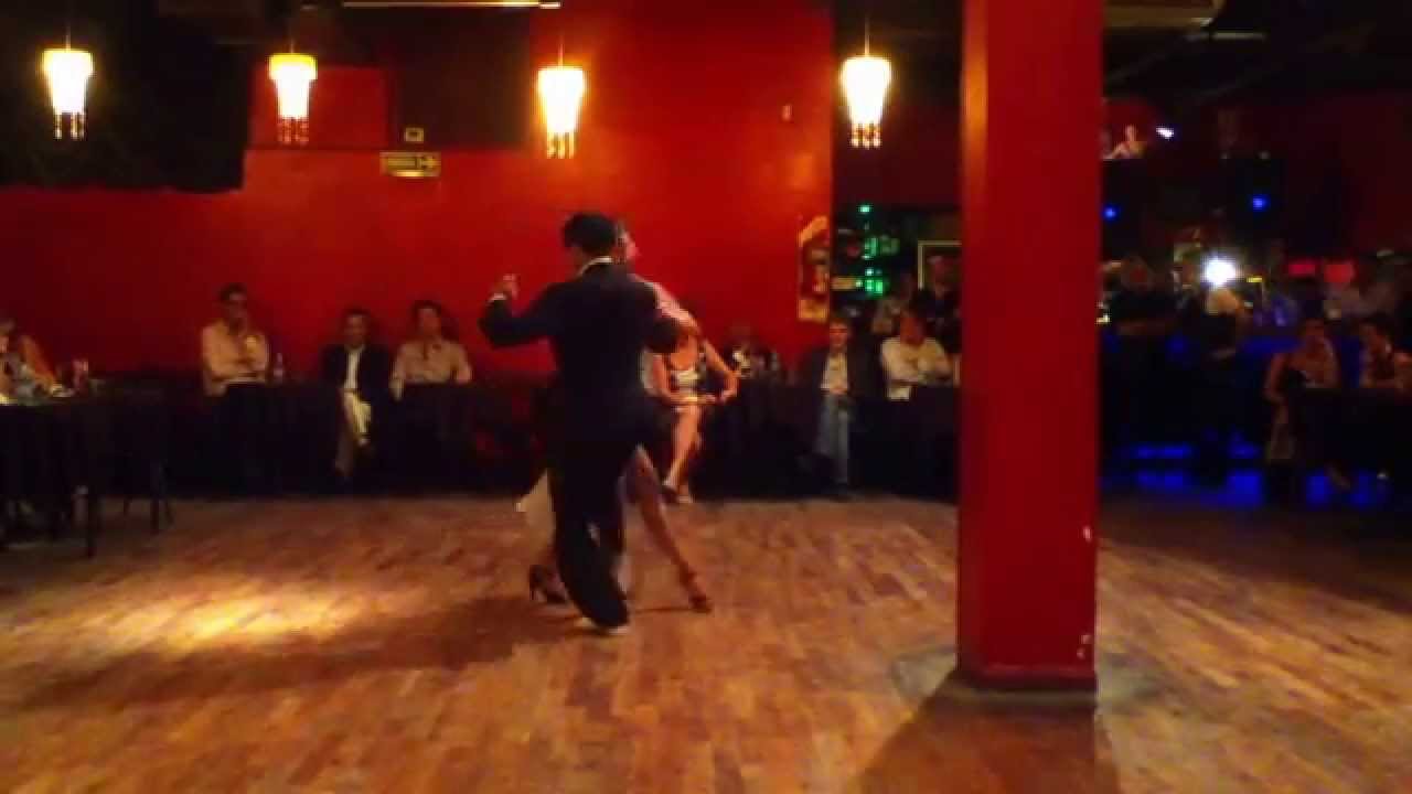 Bailaron Cinthia Diaz & Bruno Mayo, en la milonga de los domingos El Beso. Part. 2 - 17/05/15