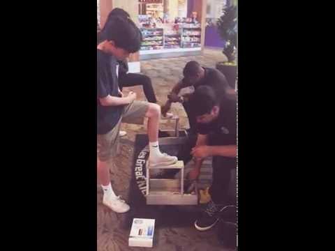 How to clean white vans (shoe mgk)
