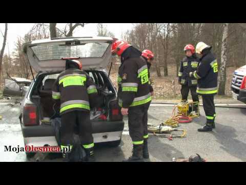30.03.2010 Spalice, Oleśnica - czołowe zderzenie