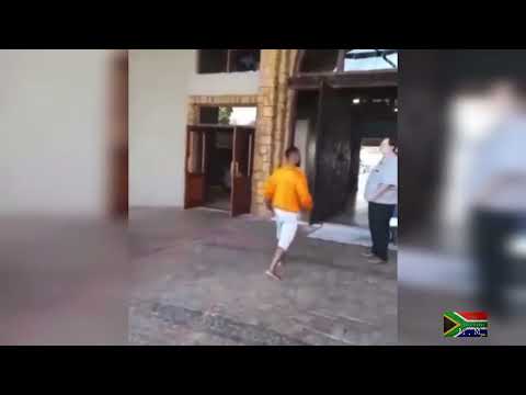 What is wrong with SK Khoza?😳 aka Shaka from The Queen