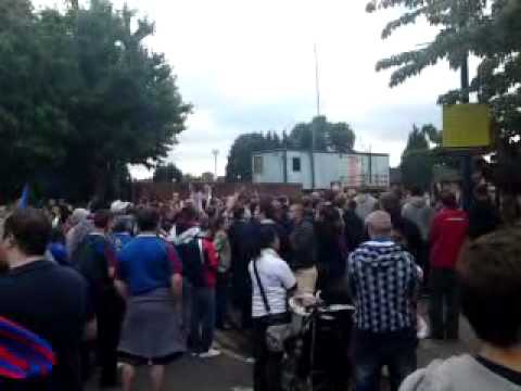 Palace Protest - 31/5/10 - before the HF