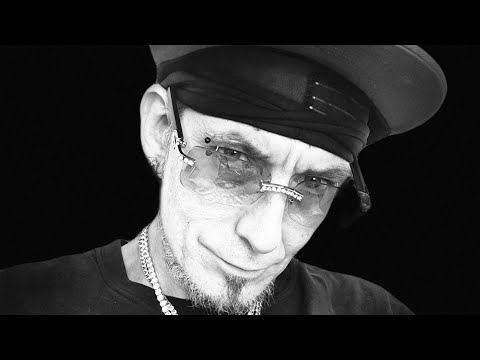 Video thumbnail UjjcQ0ozFKQ