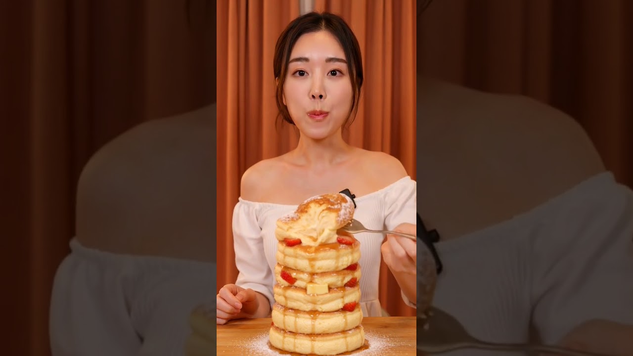 Pancake Bite Satisfaction 🥞 #shorts #asmr #foodasmr