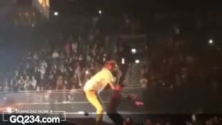 Wizkid and Chris Brown performs &#39;&#39;African Bad Girl&#39;&#39; at Amsterdam one Video