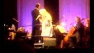 Lucie Silvas live @ HMH Amsterdam : Twisting the chain