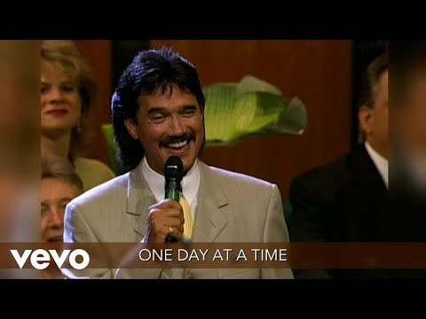 Gaither - One Day at a Time (Live) (Lyric Video) ft. Ivan Parker, Joy Gardner