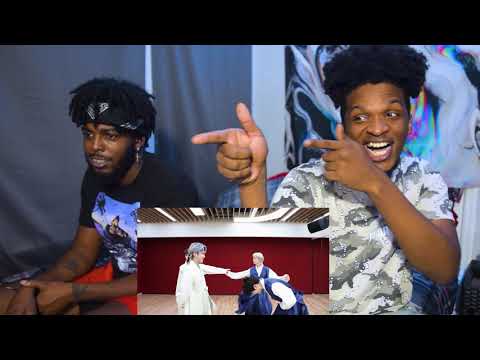 🔥 Stray Kids "Back Door" Dance Practice Video (Lovestay 한복 ver.) ( Reaction ) 🔥