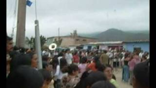 preview picture of video 'carnaval barrio primavera_jimbe_peru_2008_prt2'