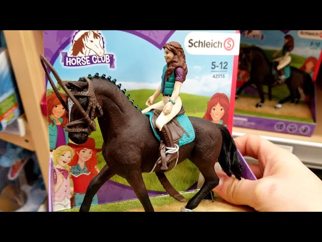 Vídeo relacionado con Schleich Horse Club | Lisa & Storm 42541 | Figura articulada con Caballo, Silla y Accesorios | Regalo para niños y niñas | Juguete de Caballos a Partir de 5 años | 10 Piezas | Exclusivo en Amazon