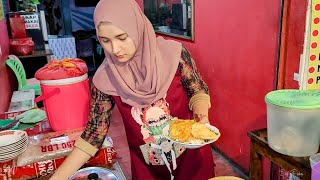 Download lagu VIRAL POOOOOLLLLL!!! PEREMPUAN JAWA CANTIK PENJUAL NASI PECEL, KULINER TRADISIONAL JAWA mp3