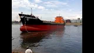 preview picture of video 'Launching of 2500dwt General Cargo Vessel - Class RINA'