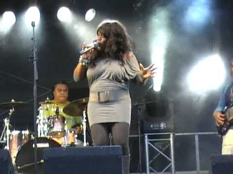 Angelo and Friends ft Berget Lewis - Mesmerized (sex machine)