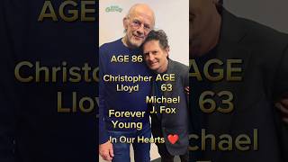 Michael J. Fox and Christopher Lloyd Reunite at New York Comic Con #michaeljfox #christopherlloyd