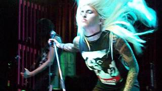 Stitched Up Heart - Catch Me When I Fall (Live)