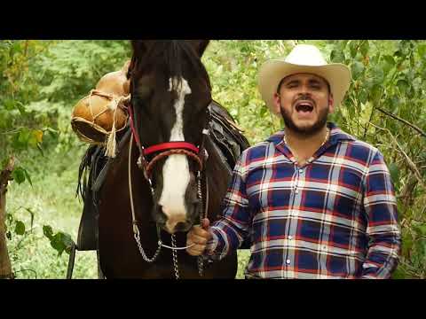 El Komander - No Ocupa La Banda Pa' Bailar Mi Cuaco (Video Oficial) Corrido Nuevo