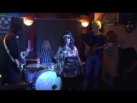 Diedra The Blues Diva - Cafe "DenS", Spijkenisse 9 nov2014 - "Born Under A Bad Sign"