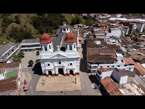 SAN VICENTE FERRER, ANTIOQUIA 🇨🇴 | El Pueblo Blanco que Enamora con su Belleza y Tradición